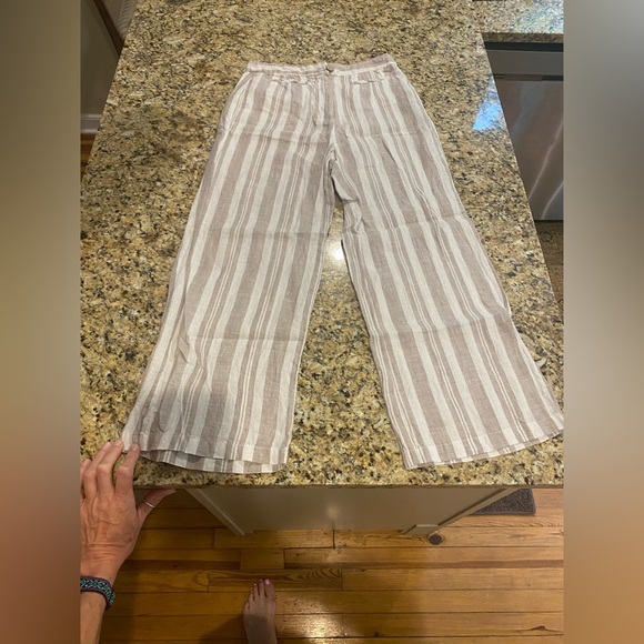 tahari | size 4 | linen | white & khaki striped | high waisted | above ankle - Picture 2 of 8